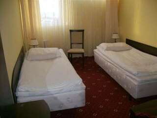 Отели типа «постель и завтрак» Izabella Пулавы Двухместный номер с 2 отдельными кроватями-4